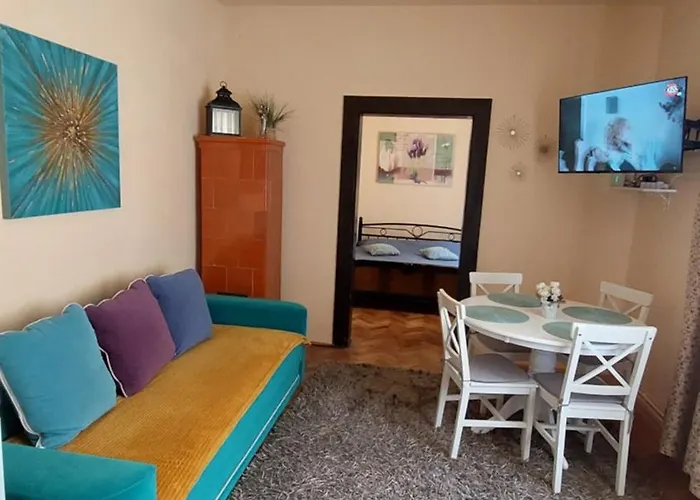 Saray Republicii Apartament *